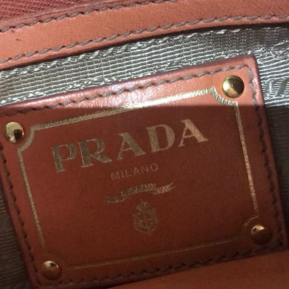 Prada orange clutch - Picture 6 of 8